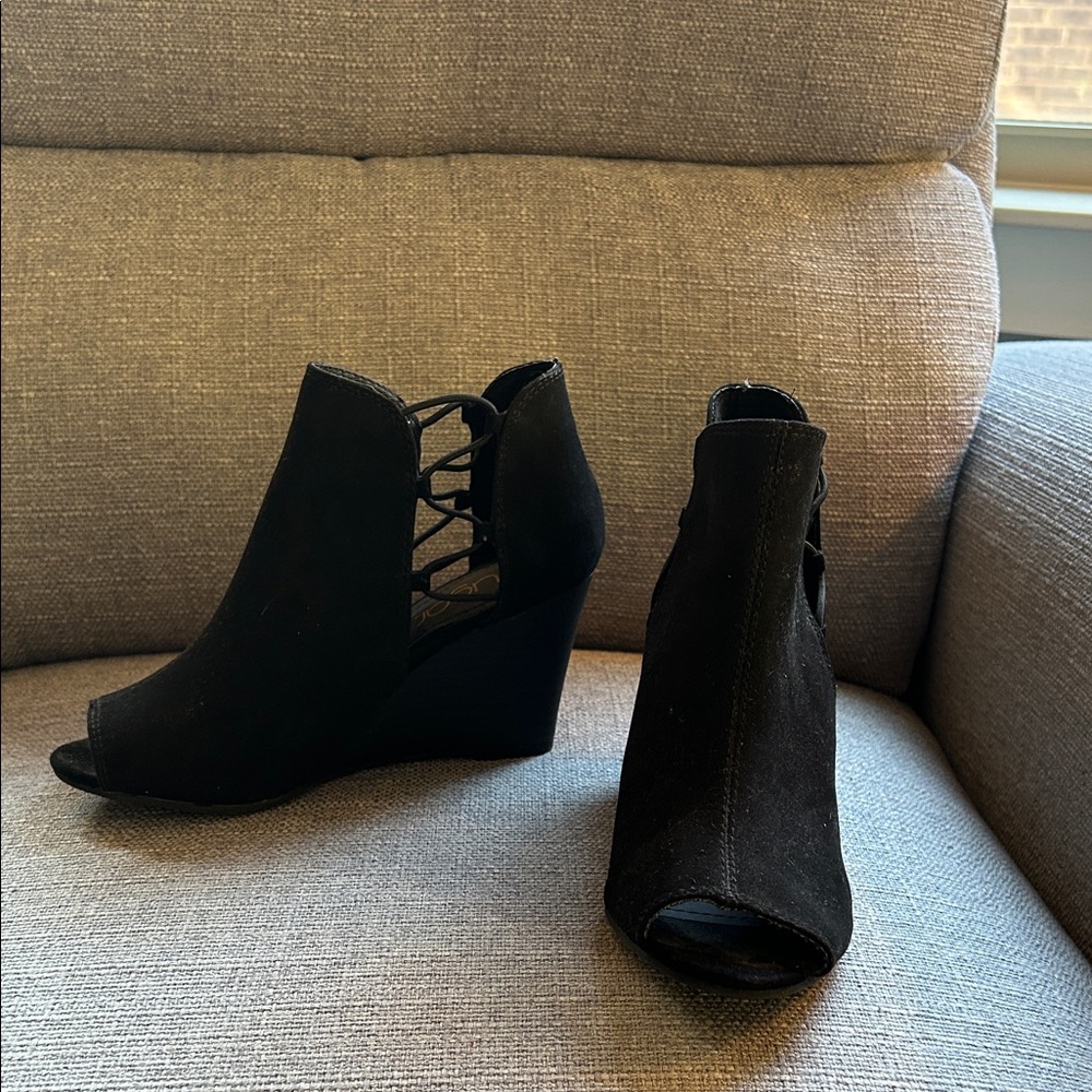 Sugar Black Peep-Toe Wedges